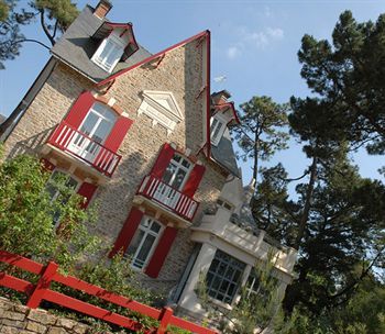 Hotel Lutetia & 3*