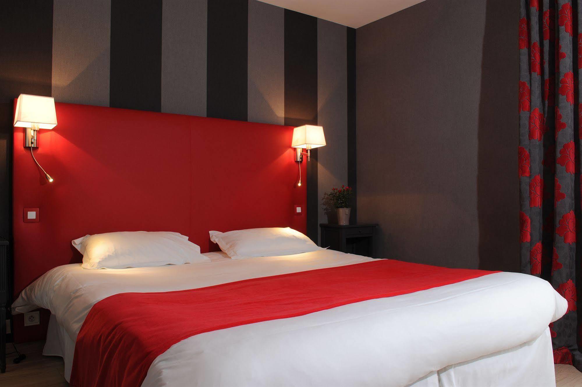 Hotel Lutetia & 3*